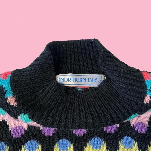 Vintage Small Northern Isles Retro Print Mock Neck Sweater! - Picture 7 of 7